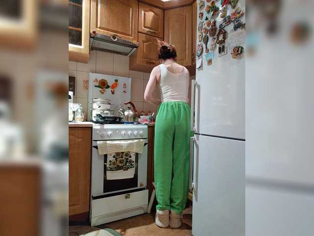 caroliiine's BongaCams show and profile