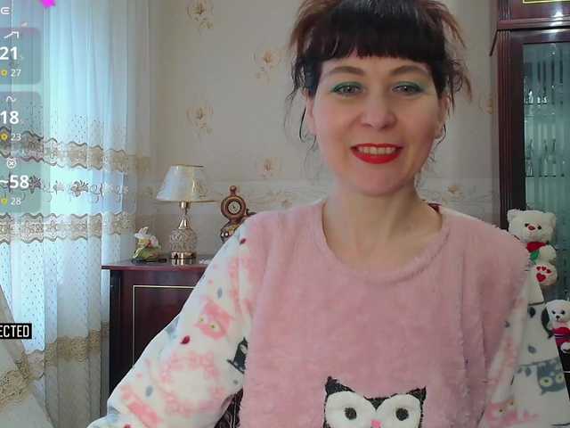 caroliiine's BongaCams show and profile