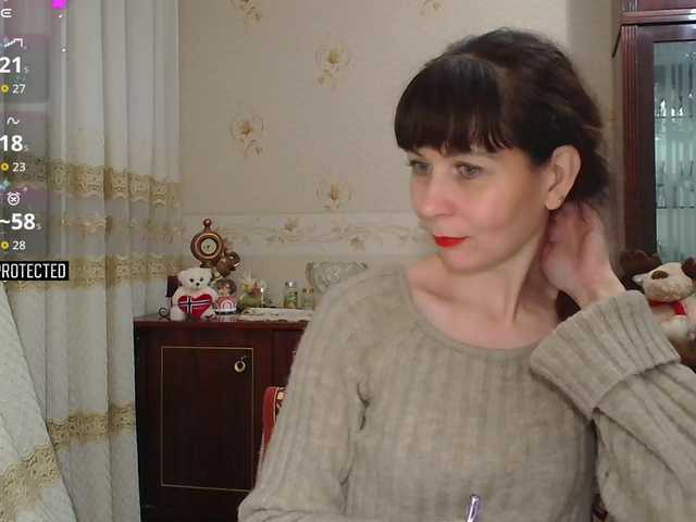 caroliiine's BongaCams show and profile