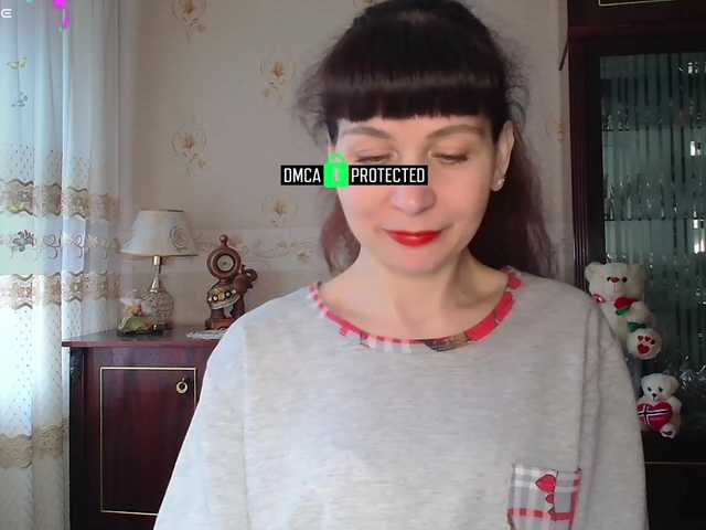 caroliiine's BongaCams show and profile