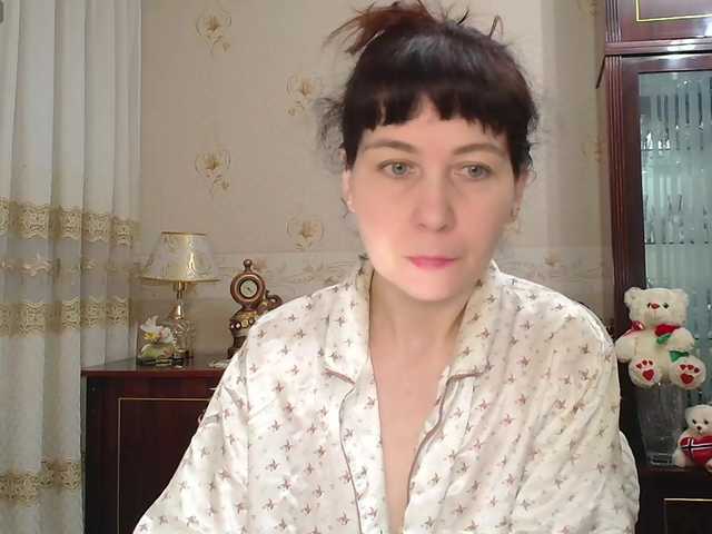 caroliiine's BongaCams show and profile