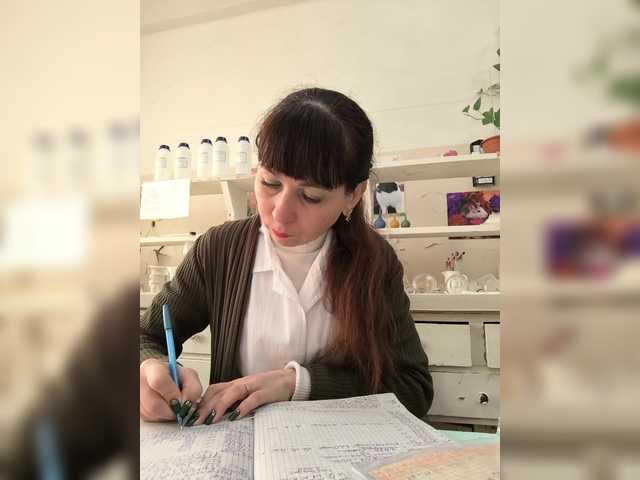 caroliiine's BongaCams show and profile