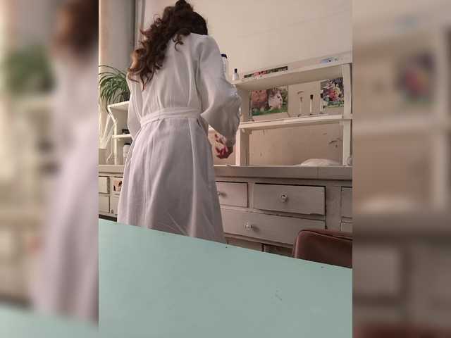 caroliiine's BongaCams show and profile