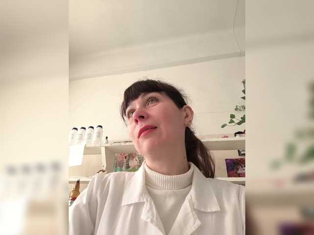 caroliiine's BongaCams show and profile