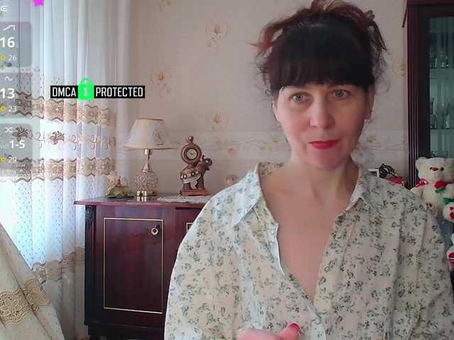 caroliiine's BongaCams show and profile