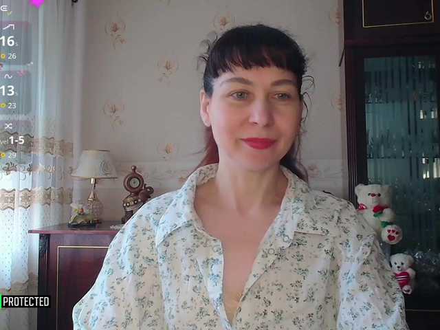 caroliiine's BongaCams show and profile