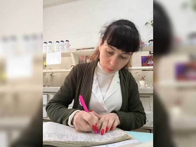 caroliiine's BongaCams show and profile