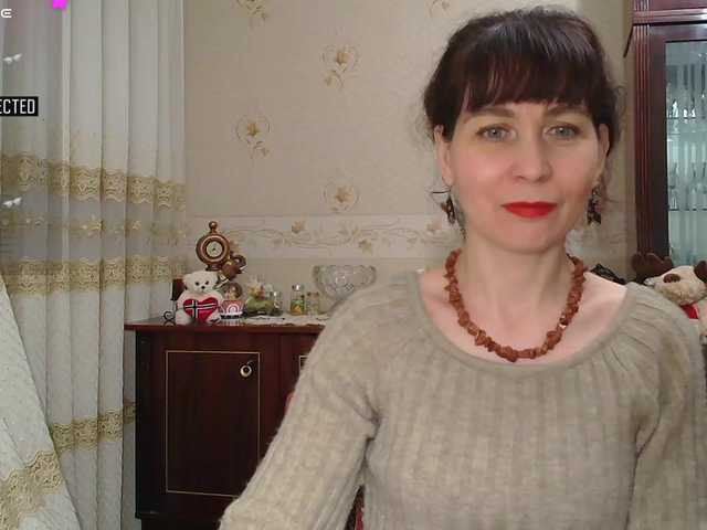 caroliiine's BongaCams show and profile