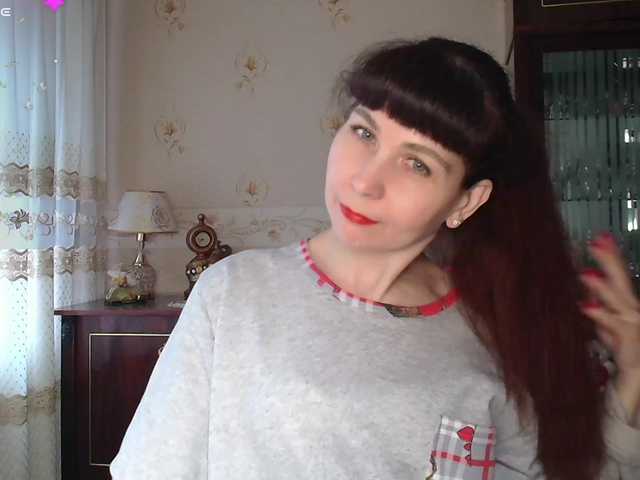 caroliiine's BongaCams show and profile