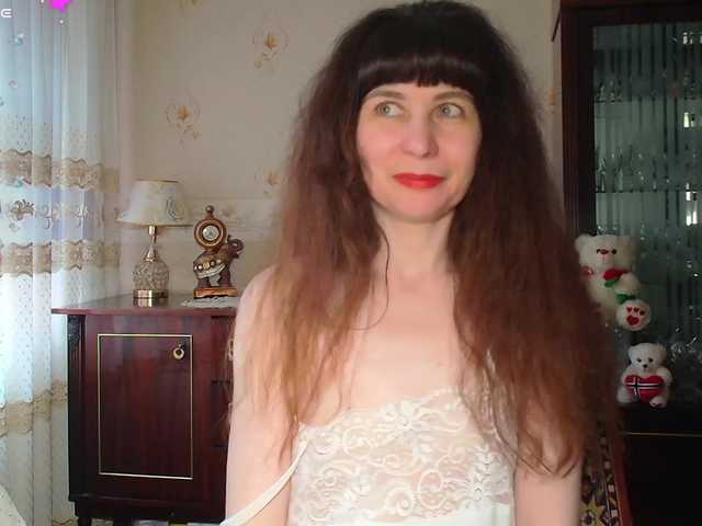 caroliiine cam belle