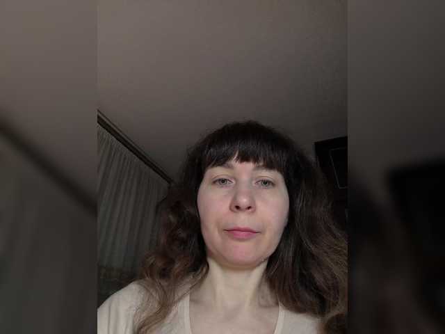 caroliiine's BongaCams show and profile