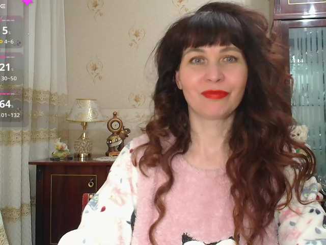 caroliiine's BongaCams show and profile