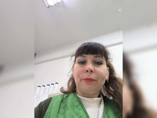 caroliiine's BongaCams show and profile