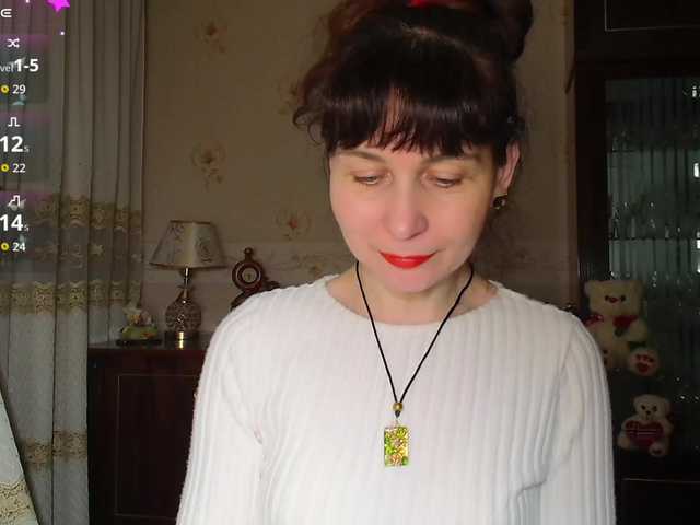 caroliiine's BongaCams show and profile