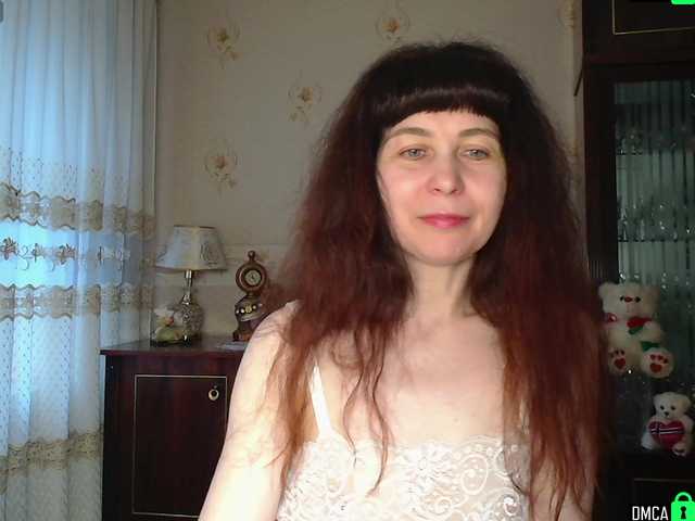 caroliiine's BongaCams show and profile