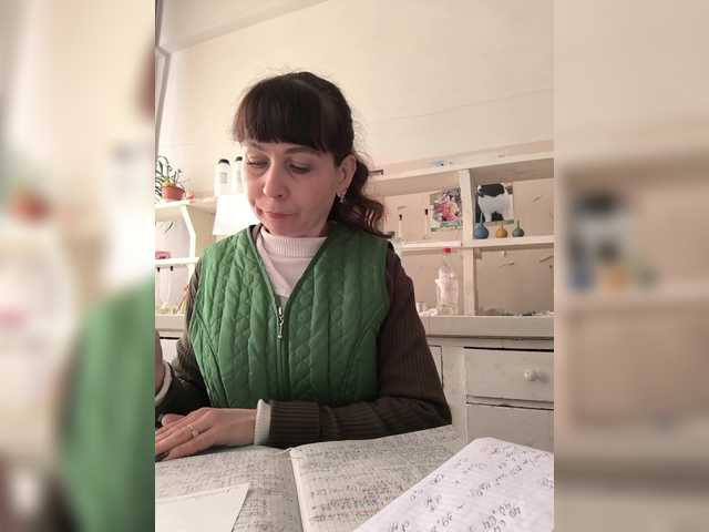 caroliiine's BongaCams show and profile