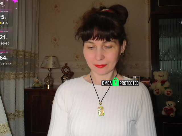 caroliiine's BongaCams show and profile