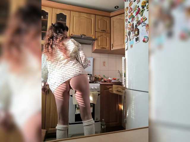 caroliiine's BongaCams show and profile