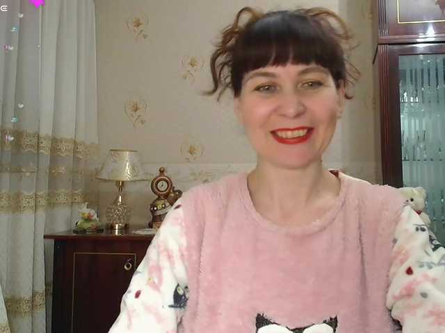 caroliiine's BongaCams show and profile