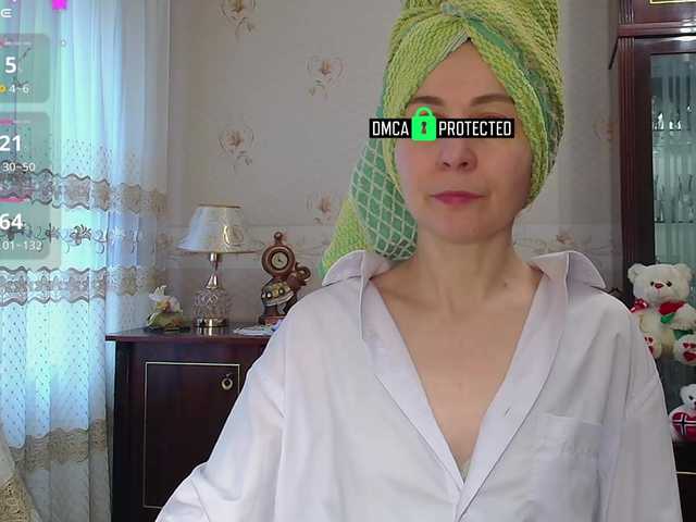 caroliiine's BongaCams show and profile