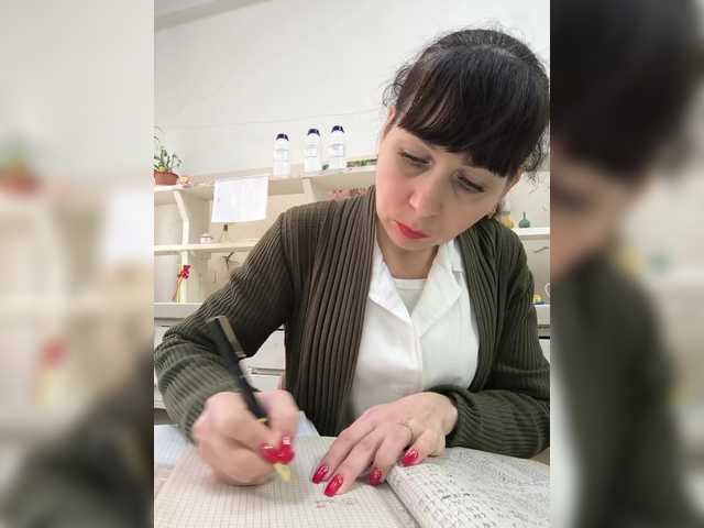 caroliiine's BongaCams show and profile