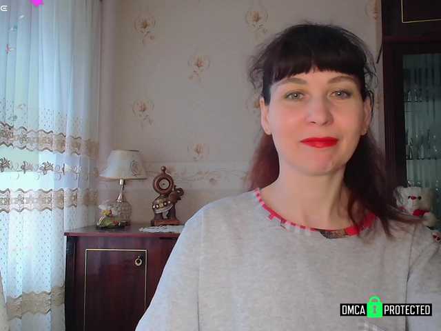 caroliiine's BongaCams show and profile