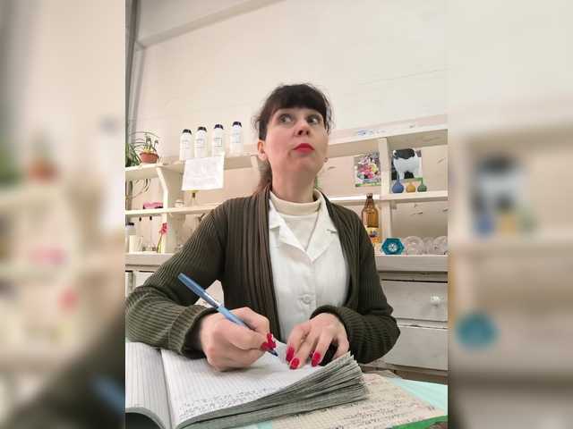 caroliiine's BongaCams show and profile