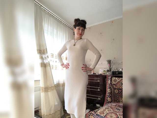 caroliiine's BongaCams show and profile