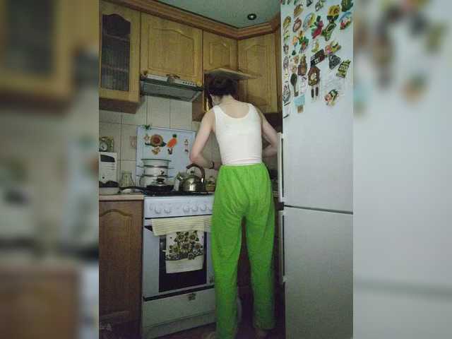 caroliiine's BongaCams show and profile