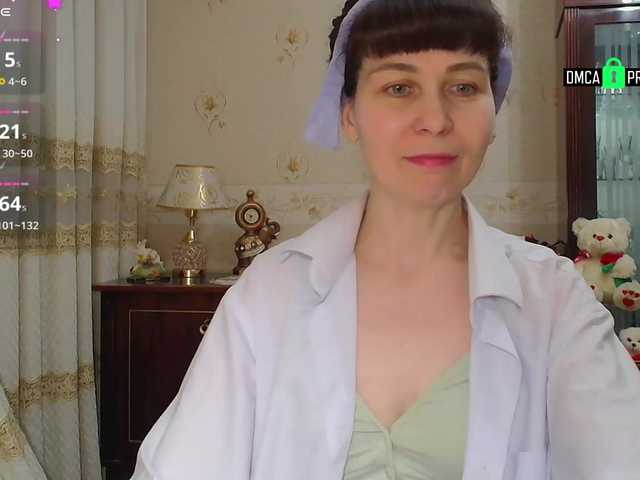 caroliiine's BongaCams show and profile