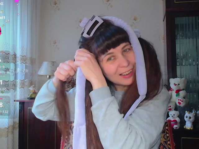 caroliiine's BongaCams show and profile