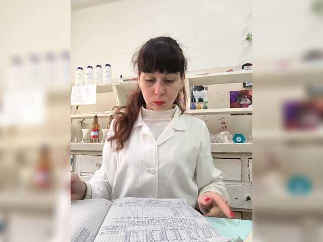 caroliiine's BongaCams show and profile