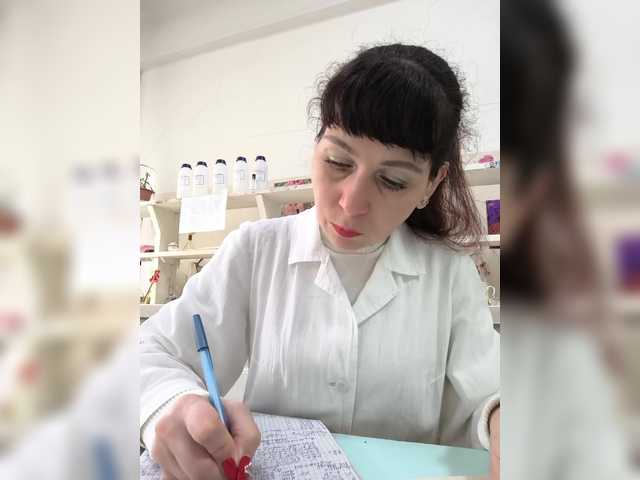 caroliiine's BongaCams show and profile