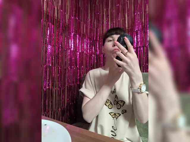 caroliiine webcam