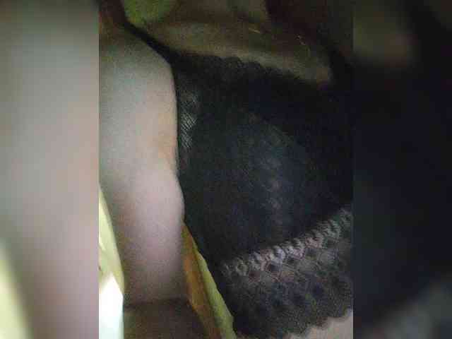 caroliiine webcam
