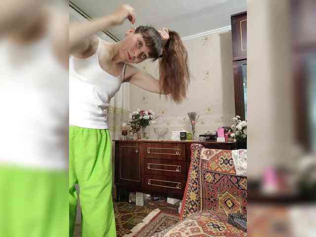 caroliiine Live Webcam on BongaCams