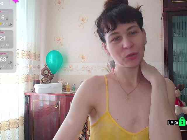 caroliiine Live Webcam on BongaCams