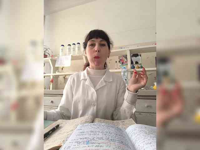 caroliiine Live Webcam on BongaCams