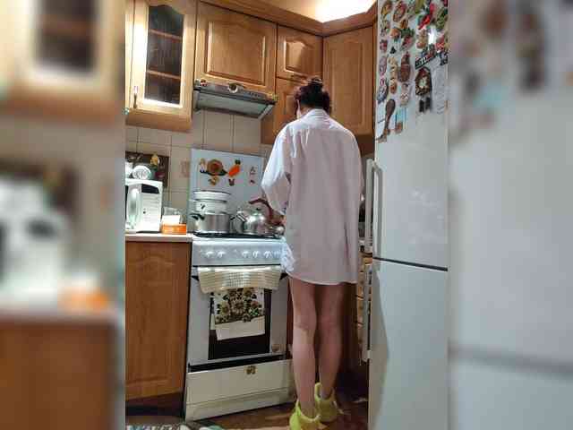 caroliiine Live Webcam on BongaCams