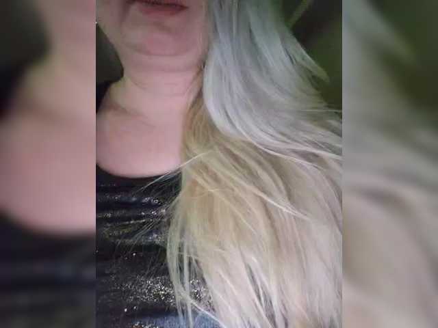 Honey-Alexa's BongaCams show and profile