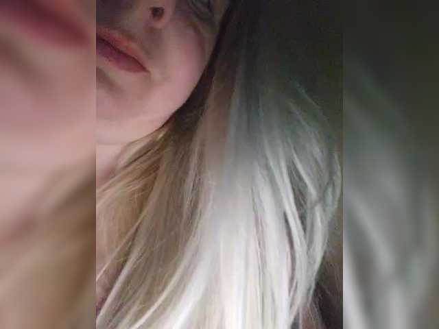 Honey-Alexa's BongaCams show and profile