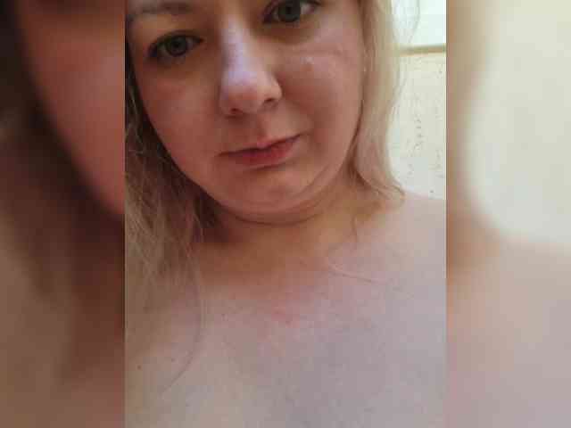 Honey-Alexa webcam