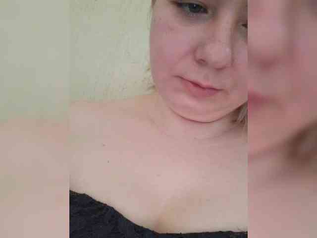 Honey-Alexa webcam