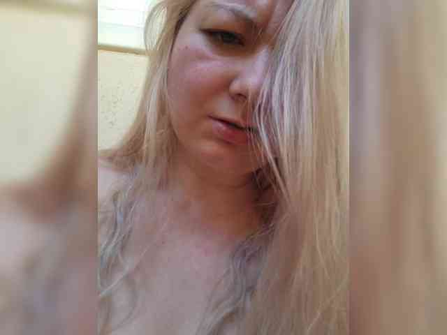 Honey-Alexa webcam
