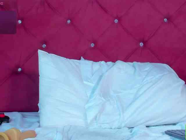 Eris-Rose webcam
