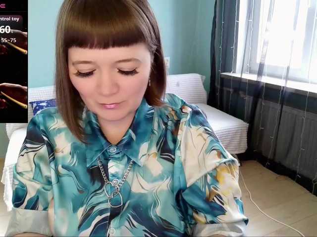 anya1010's BongaCams show and profile