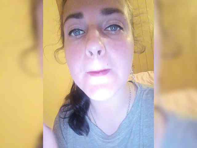 Kamila1122 webcam