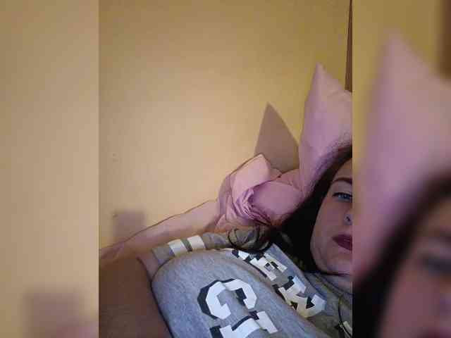 Kamila1122 webcam