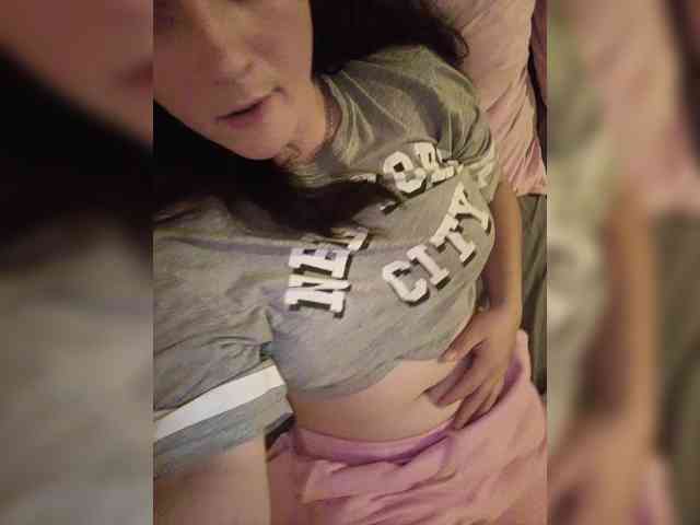 Kamila1122 webcam