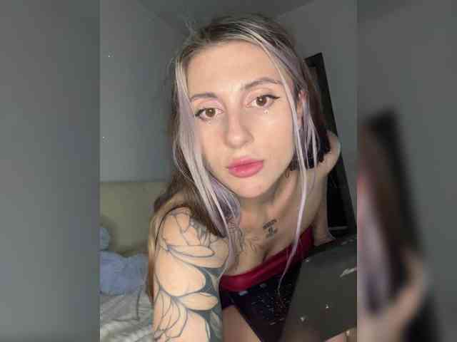 CamillaSweetty webcam